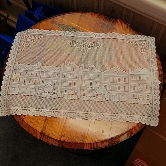 Great Bay Lace Placemat Liechtenstein Made - Rainbow Row - Picture 1 of 8